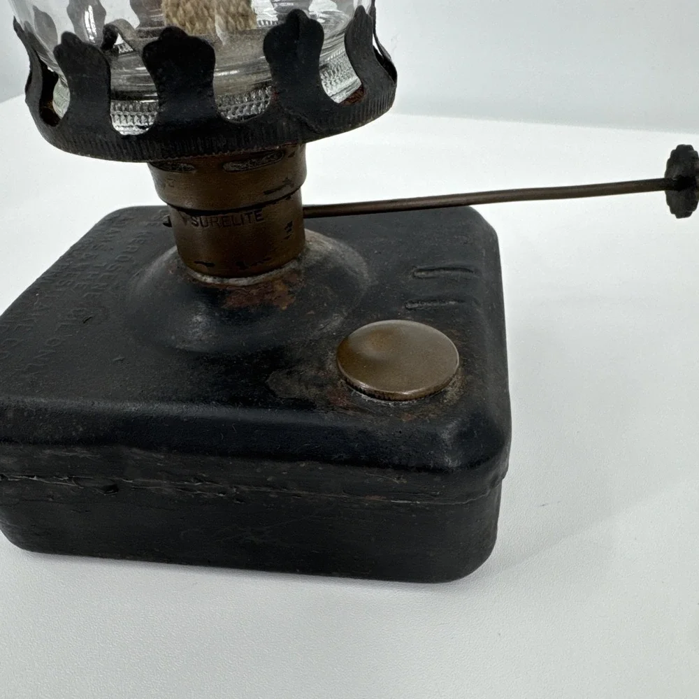 Antique Adams & Westlake‎ Co. Compact Table Top Kerosene Oil Lamp Tin Tank Glass